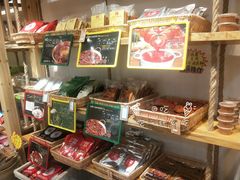 零售区-锅圈食汇火锅烧烤食材超市(凤城六路店)