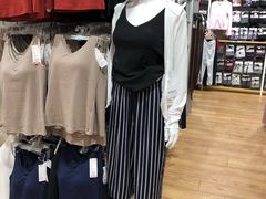 -优衣库(上海虹口龙之梦店)