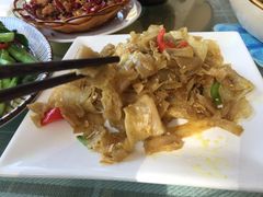 -天天向上素食餐厅(五台山店)