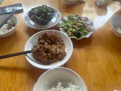 -十一街苍蝇馆子(九眼桥十一街店)