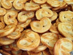 蝴蝶酥-上海哈尔滨食品厂(淮海中路店)