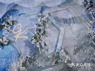 世间的温柔皆如干净的蓝天和你️