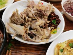 煮鸡架-老王四季抻面(南六东路店)