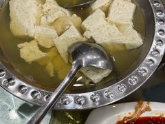 -石磨豆花家常菜·牦牛排土火锅