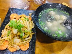 -老东镇啤酒屋海鲜加工·蒸汽海鲜·海鲜烧烤(台东店)