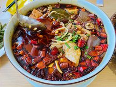-渝信川菜 · 川味家常菜(财富购物中心店)
