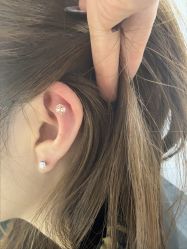 -AI艾耳·专业手工耳洞·穿孔美学馆