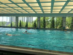 -笔架山庄游泳馆