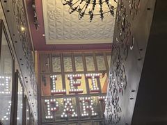 -好乐迪KTV(紫荆广场店)