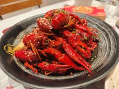 -肥肥虾庄·金牌油焖大虾(杨园滨江时代walk店)