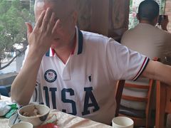 -维吾尔餐厅(宜山路店)