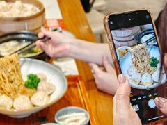 -馋三尺蟹粉小笼(人民广场店)