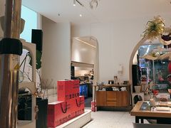 -春树下·树屋花房西餐厅(罍街AS1980店)