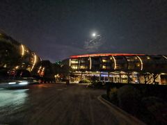 -上海滴水湖皇冠假日酒店