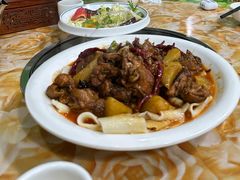 新疆大盘鸡-清真新疆叶尔羌烤肉店(新香洲店)