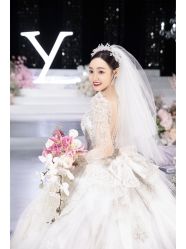 -MECCI婚礼摄影跟拍(红东方广场店)