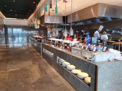 自助取餐区-武汉世茂希尔顿酒店·汇·全日餐厅