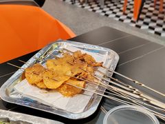 -老街烧烤(华中农业大学梧桐路步行街店)