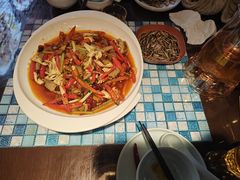 -川流不息·地道川菜·小龙虾(新松江路店)