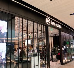 -HAIR CORNER