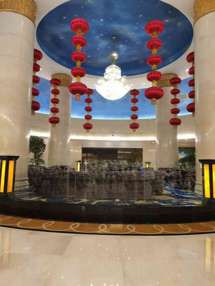 成都天邑国际酒店-"我的星期五加周末就呆在这里了.参加了一个.