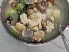-一口猪海鲜浑锅·东北家常菜