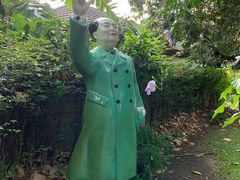 -莓园冰淇淋店