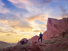 -天山神秘大峡谷