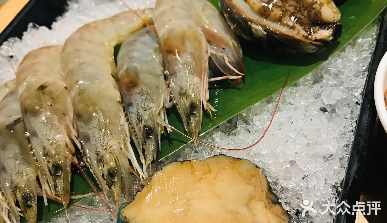 上菜速度也可。吃得我披头散发，就怕亏了肉虽薄