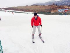 -济南卧虎山滑雪场