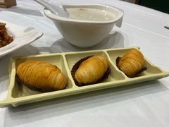 榴莲千丝酥-稻香酒家·34年老字号·港式粤菜(汉街店)
