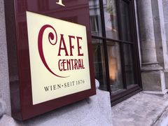 -中央咖啡馆