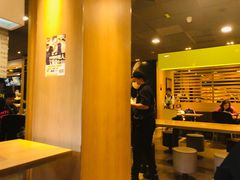 用餐区-麦当劳(杭州西湖银泰百货店)