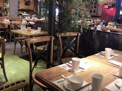 大堂-胡桃里音乐餐厅(陶溪川店)(川湘赣菜·世界百大酒庄直供红酒·音乐表演)