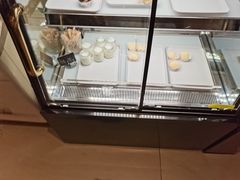 面包甜点陈列柜-大渔铁板烧(万象城店)