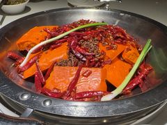 -茅草房·河畔园林火锅