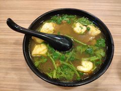 -小杨生煎(金山百联购物中心3楼店)
