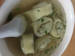汤馄饨-潘国仙耳光馄饨(黄家阙路店)