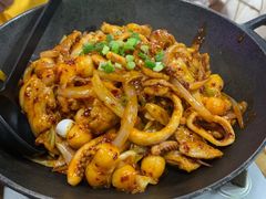 招牌辣鱿鱼五花肉煲-HOTISLAND海鸡岛·韩国料理(江南西店)