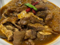 上座汁水牛腩-上座云间·青年赣菜(绿茵店)