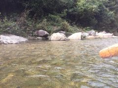 -安吉龙王山峡谷漂流