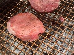 黑牛牛舌-明洞阿姨·韩式酱蟹烤肉·创意料理(三元桥店)