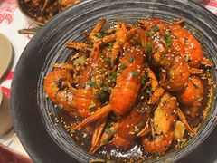 -肥肥虾庄·金牌油焖大虾(汉口城市广场店)