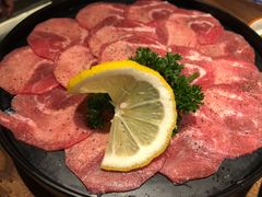 黑牛牛舌-明洞阿姨·韩式酱蟹烤肉·创意料理(三元桥店)