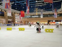 -冠军冰场(环球中心店)