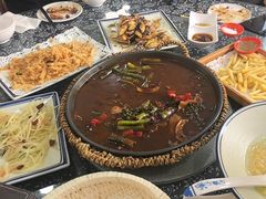 -八两八金·莱芜特色炒鸡(市南漳浦路店)