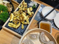 -一朵菌·野生菌探索家火锅(南亚店)