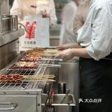这家烧烤店太好吃了吧