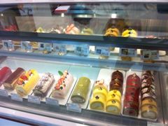 -花花卷卷·鲜食蛋糕(静安久光百货店)