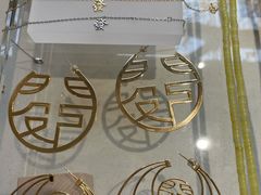 -LADY FAFA(巨鹿路陕西南路路口店)